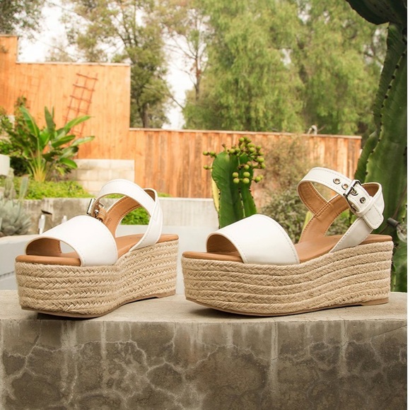 White One Band Ankle Strap Sandals - Picture 4 of 8